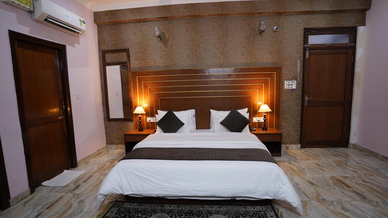 Hr Dukes Den Resort Ramnagar  Exterior photo